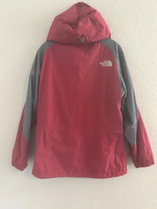 The North Face Women’s Red and Gray Ski/Snow Jacket - Picture 2 of 9